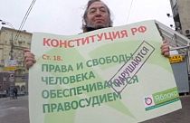 День Конституции РФ: задержания участников одиночных пикетов