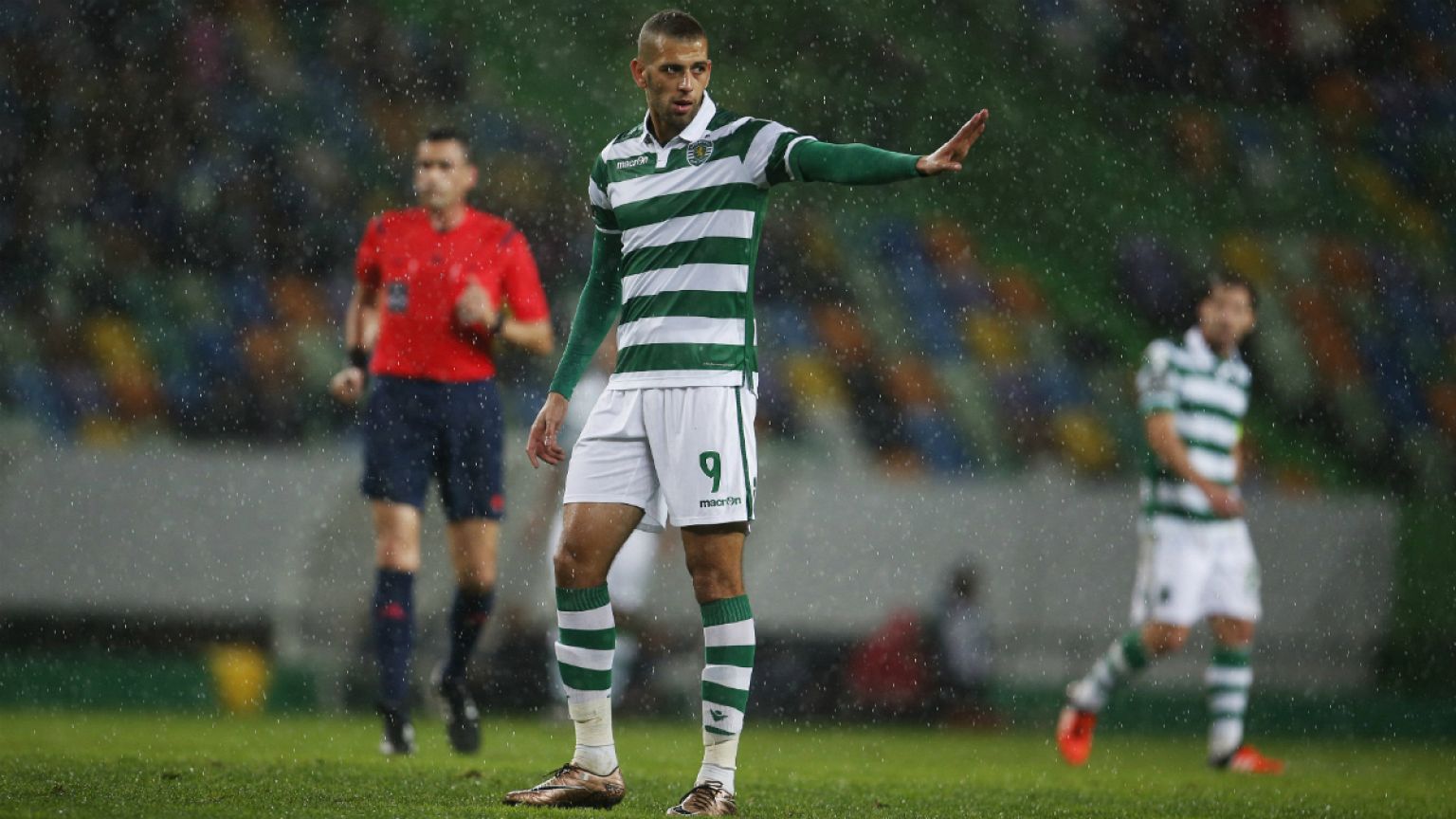 Liga Portuguesa, J13: Sporting não vacila, neblina "favorece" FC Porto
