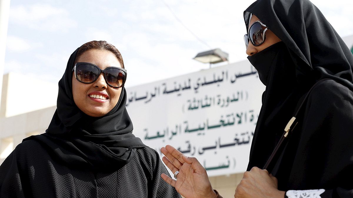 زنان عربستان رای دادند اما هنوز نمی توانند رانندگی کنند