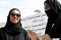 Suudi Arabistan'da ilk kez kadınlar seçime katıldı