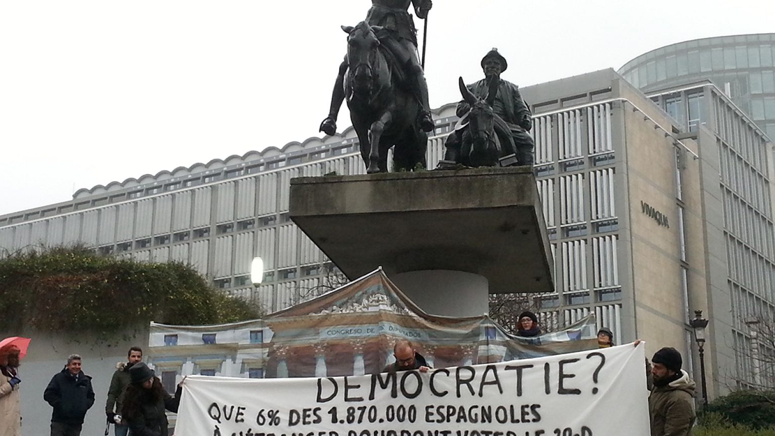 Españoles en el extranjero piden la derogación del voto rogado