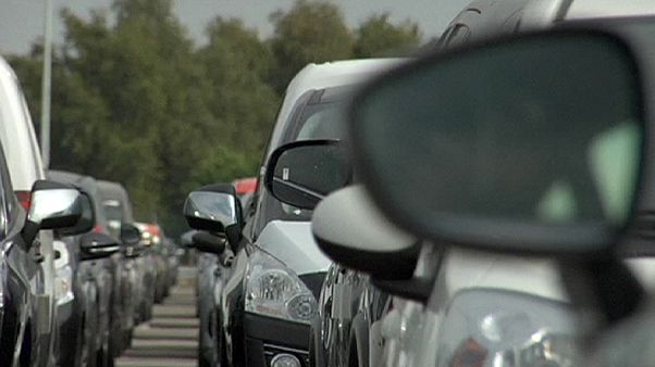 Περισσότερα αυτοκίνητα στους ευρωπαϊκούς δρόμους τον Νοέμβριο Περισσότερα αυτοκίνητα στους ευρωπαϊκούς δρόμους τον Νοέμβριο