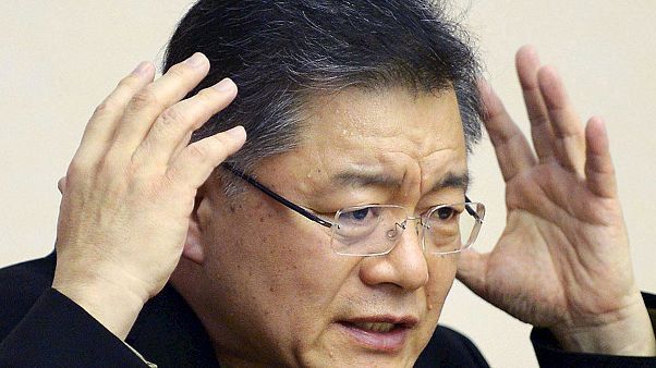 Coreia do Norte condena líder religioso canadiano a prisão perpétua Coreia do Norte condena líder religioso canadiano a prisão perpétua