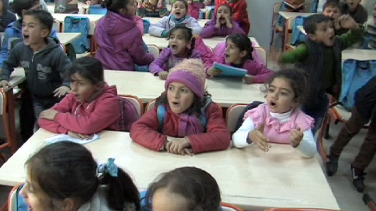 EU opens school for Syrian refugee children in Turkey