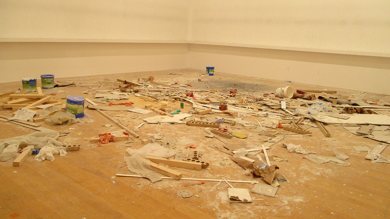 Frust wie in der realen Welt: Nur noch wenige Tage in der Kunstbiennale von Lyon