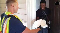 Firefighter delivers pizza