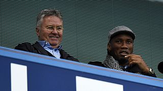 Hiddink sucede a Mourinho no Chelsea