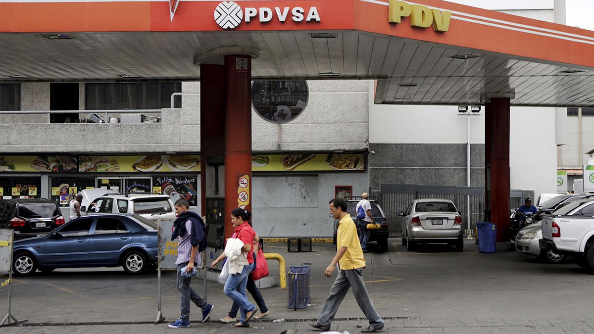 Megfojtja Venezuelát az alacsony olajár