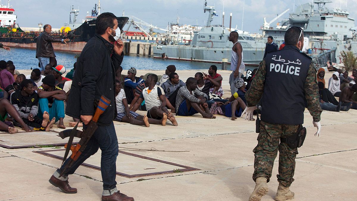 غرق مركب للمهاجرين عرض المياه الليبية يخلف مقتل شخصين