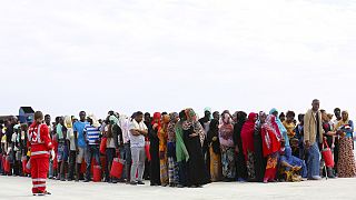 Mais de um milhão de migrantes e de refugiados na Europa em 2015