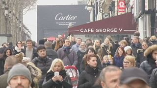 Francia, consumi in calo a novembre a causa del clima mite