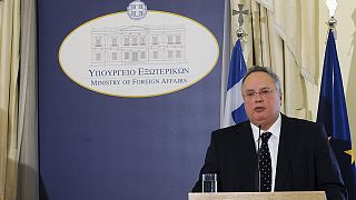 Επιστρέφει στην Πράγα ο Έλληνας πρέσβης μετά το τηλεφώνημα Κοτζιά – Ζαοράλεκ- Στην Τσεχία ο ΥΠΕΞ μετά τις γιορτές