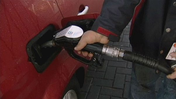Σε ποια χώρα η βενζίνη πωλείται €0,45 το λίτρο Σε ποια χώρα η βενζίνη πωλείται €0,45 το λίτρο