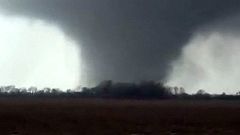Al menos seis muertos en los temporales y tornados que azotan el sur de EE.UU.