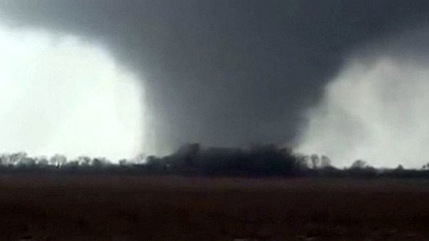 Tornades meurtrières aux Etats-Unis Tornades meurtrières aux Etats-Unis