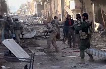 Le groupe Etat islamique gagne du terrain en Syrie et en perd en Irak