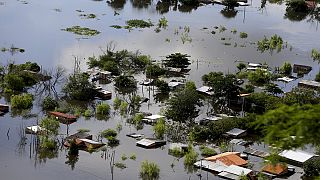 Más de 170.000 evacuados en Argentina y Paraguay por el temporal