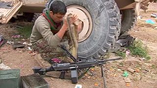 معارك ضارية في هلمند بين طالبان والقوات النظامية...السكان يغادرون سانغين