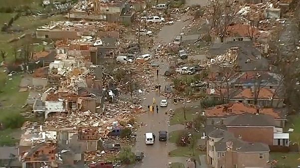 Vague de tornades meurtrières aux États-Unis Vague de tornades meurtrières aux États-Unis