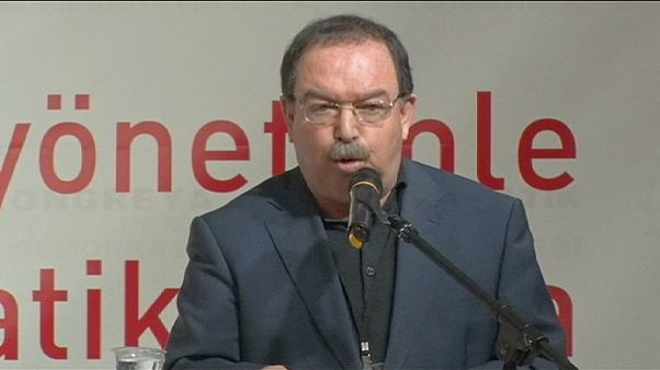 Partidos y asociaciones piden en Diyarbakir un Kurdistán autónomo en Turquía Partidos y asociaciones piden en Diyarbakir un Kurdistán autónomo en Turquía