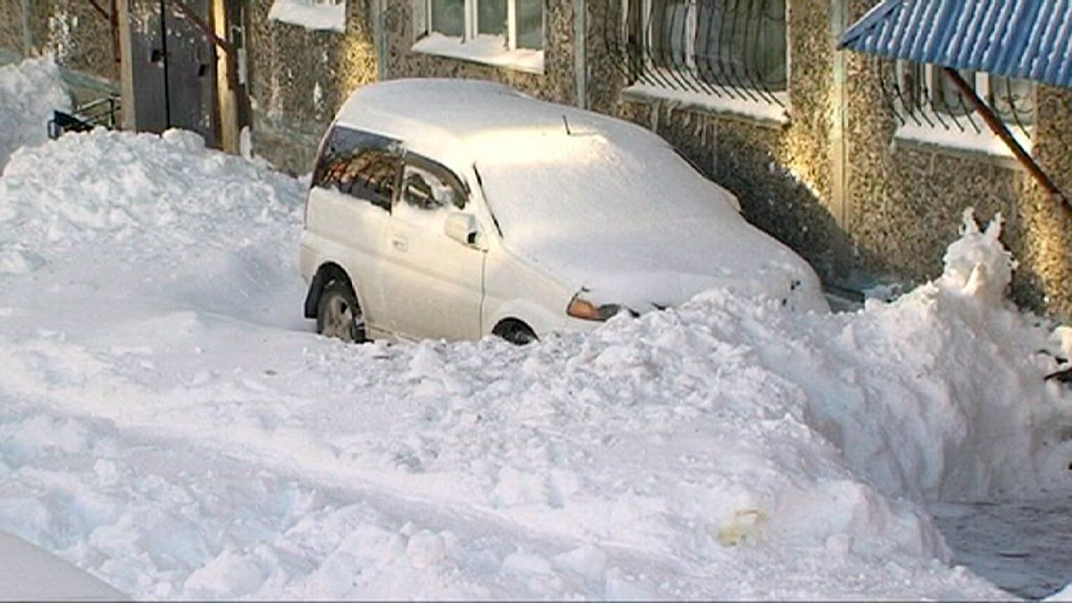 "Unprecedented" snowfall in eastern Russia