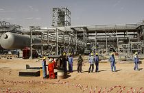 المملكة العربية السعودية تتقشف في ظل انخفاض خطير لأسعار النفط