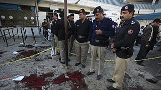 Pakistan blast leaves 21 people dead