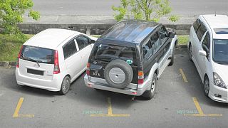 French bumper stickers target those who park badly