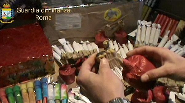 Confiscadas en Italia varias toneladas de petardos y fuegos artificiales ilegales Confiscadas en Italia varias toneladas de petardos y fuegos artificiales ilegales