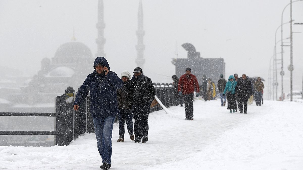Снегопад в Стамбуле: красиво, но хлопотно
