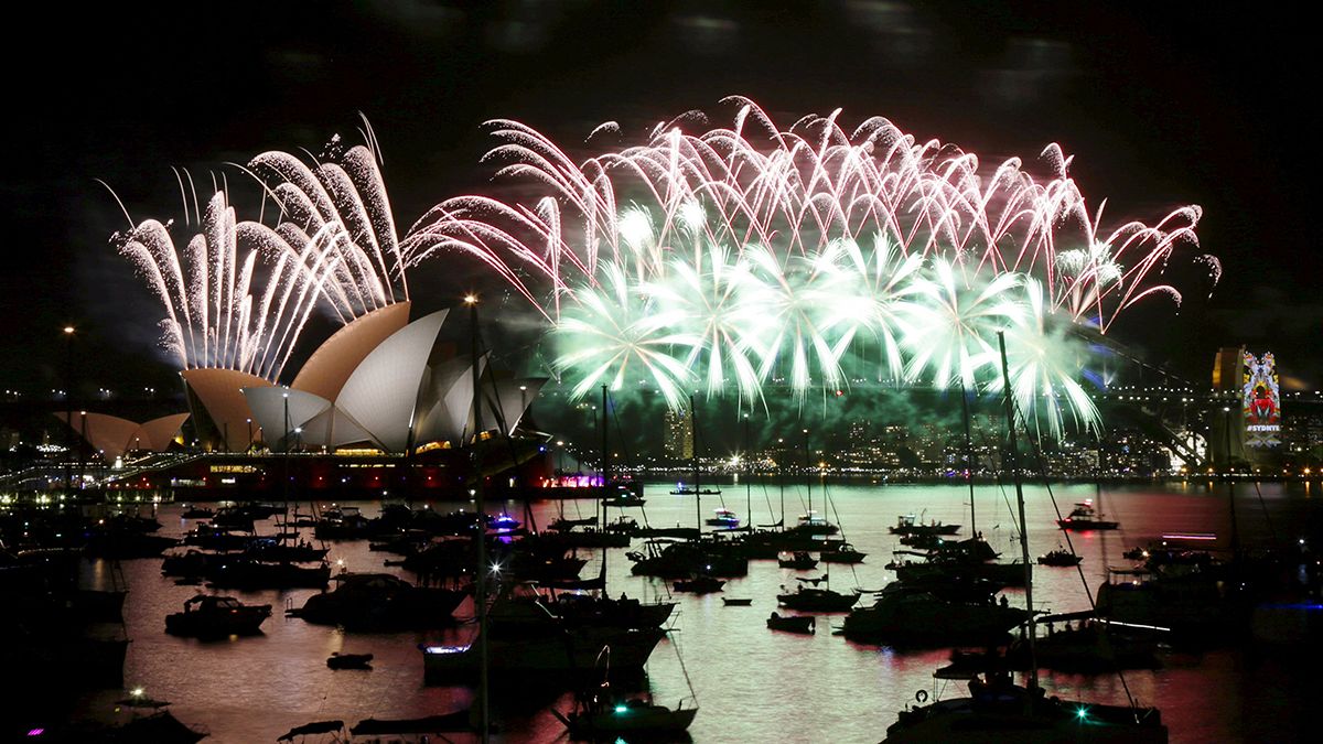 Dall'Australia al Giappone, dalla Cina alla Thailandia è festa per il 2016