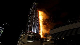 Dubaï : la tour d'un hôtel s'enflamme