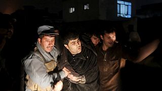 Al menos 4 heridos en el ataque talibán contra un restaurante francés en Kabul.