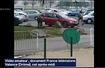 رجل يحاول دهس عسكريين من أمام مسجد جنوبي فرنسا