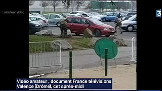 Francia: soldados hieren a un hombre que intentó atropellarlos a las puertas de una mezquita