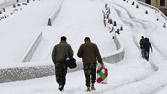 Schnee und Eis im Flüchtlingslager im Libanon