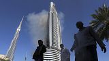 Un gratte-ciel en feu à Dubaï
