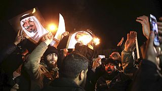 Protestwelle nach Hinrichtungen in Saudi-Arabien - Demonstranten stürmen Botschaft in Teheran