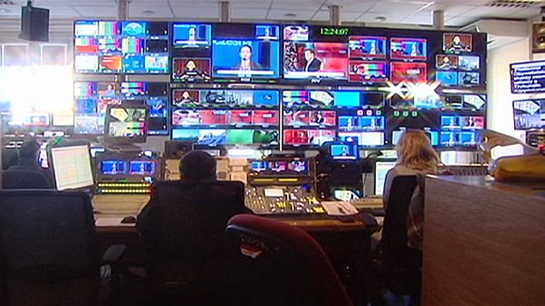 Diretores de canais de televisão e rádio pública polaca demitem-se em defesa da liberdade de expressão Diretores de canais de televisão e rádio pública polaca demitem-se em defesa da liberdade de expressão