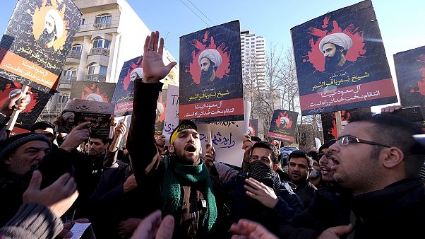 Arabia Saudita e Iran ai ferri corti. Riyad rompe relazioni diplomatiche. Appello Usa alla calma Arabia Saudita e Iran ai ferri corti. Riyad rompe relazioni diplomatiche. Appello Usa alla calma