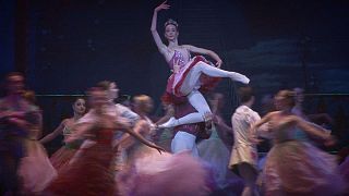 Çaykovski'nin Fındıkkıran Balesi yeni yıl için Napoli'de
