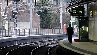 Greve dos ferroviários francófonos divide Bélgica ao meio, nos transportes e na política