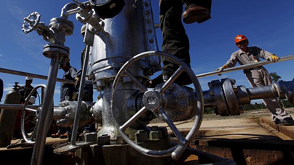 Petrolio, prezzi mai così bassi da luglio 2004 Petrolio, prezzi mai così bassi da luglio 2004