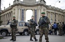 Attentati di Parigi coordinati dal Belgio da due uomini ancora non identificati