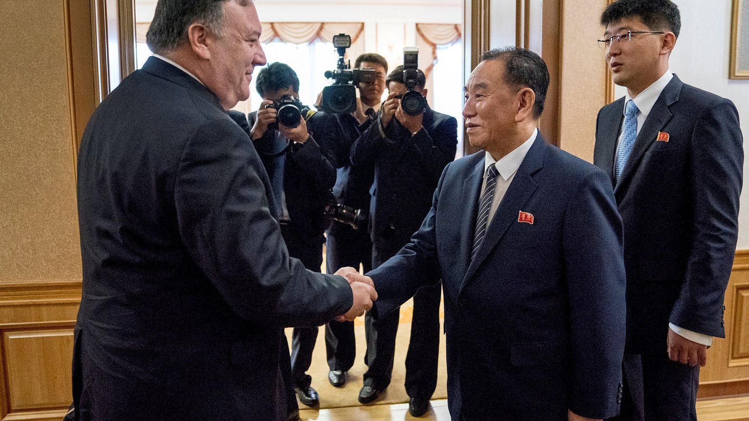 Image: Mike Pompeo meets with Kim Yong Chol for a second day of talks at th