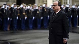 Hollande pays tribute to security forces on Charlie Hebdo anniversary