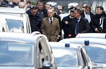 Foi identificado o atacante da esquadra de Paris morto pela polícia