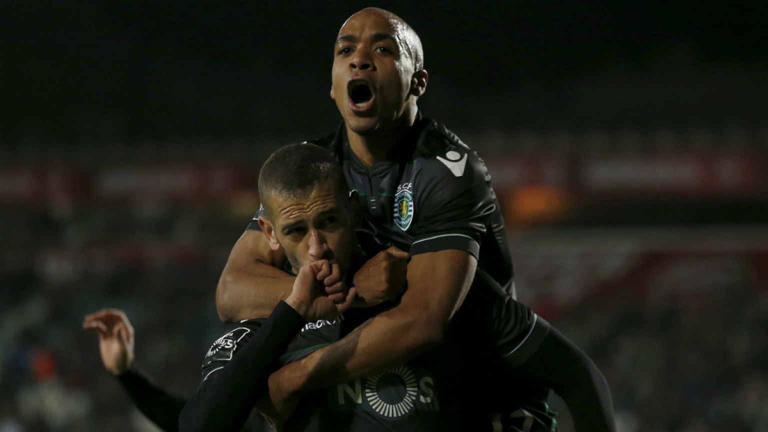 Liga Portuguesa, J16: Sporting "esmaga" Setúbal, Benfica "caça" FC Porto