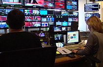 Polónia: Governo controla serviços de rádio e televisão