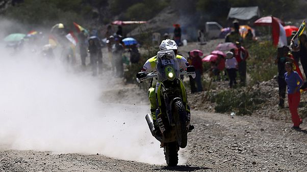 Dakar 2016: Loeb domina nas quatro rodas, Gonçalves resiste nas duas Dakar 2016: Loeb domina nas quatro rodas, Gonçalves resiste nas duas